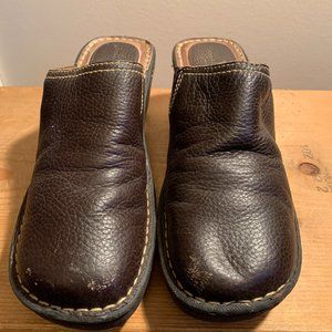 Brown's Landing Leather Clogs